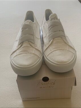 Blowfish White Canvas Slip-On Sneakers